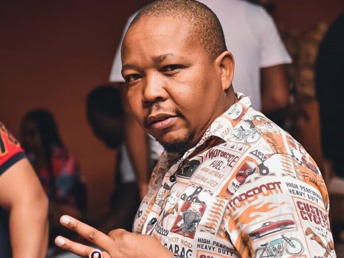 Presley Chweneyagae