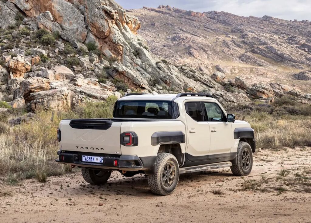 Local line-up will be a double cab-only affair, with the option of having the wheel arch painted in body colour, or in black as standard. Picture: Kia South Africa
