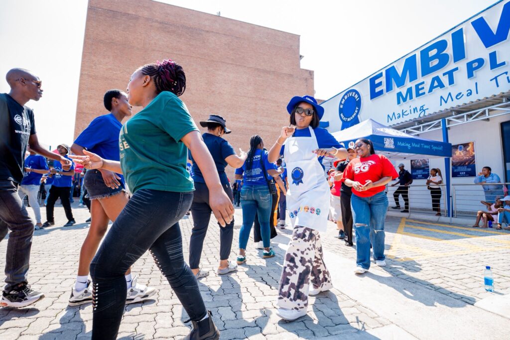 Community members turn up in large numbers for the Embiveni Meats Candana Ja activation at Mbabane Meat Plaza, where shoppers enjoyed prize giveaways, live entertainment and interactive stalls. Photo by Tribe Studios.