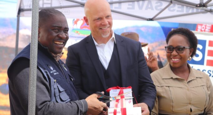 : Minister of Health Selibe Mochoboroane and U.S. Chargé d’Affaires Tobias Bradford launch lenacapavir in Botha-Bothe. Photo by US Embassy Maseru