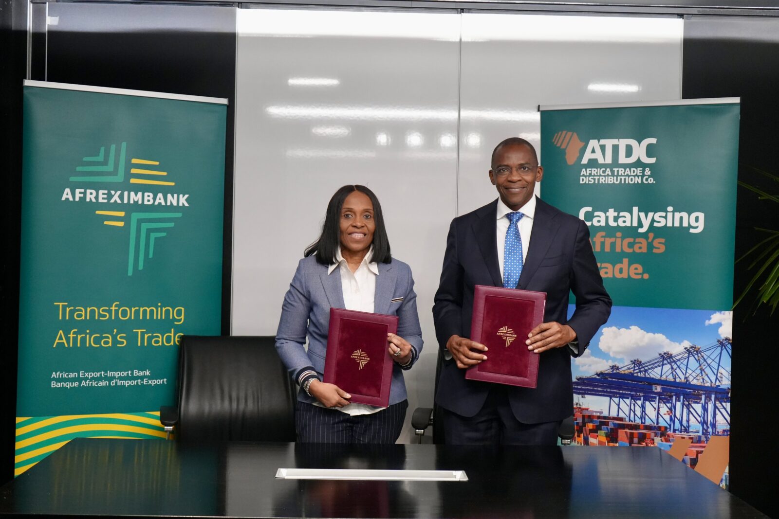 Afreximbank and ATDC representatives hold their respective copies of the signed US$500 million Global Credit Facility agreement in Cairo, Egypt. Photo: X/@afreximbank