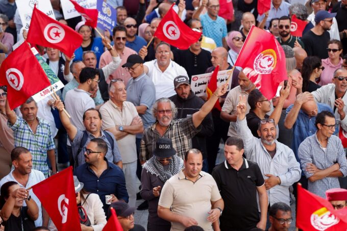 Demonstrators take part in a protest led by the Tunisian General Labour Union (UGTT), demanding the restoration of democracy and denouncing mounting restrictions on freedoms, intensifying pressure on President Kais Saied amid a deepening economic and political crisis, in Tunis, Tunisia, October 17, 2026. REUTERS/Zoubeir Souissi
